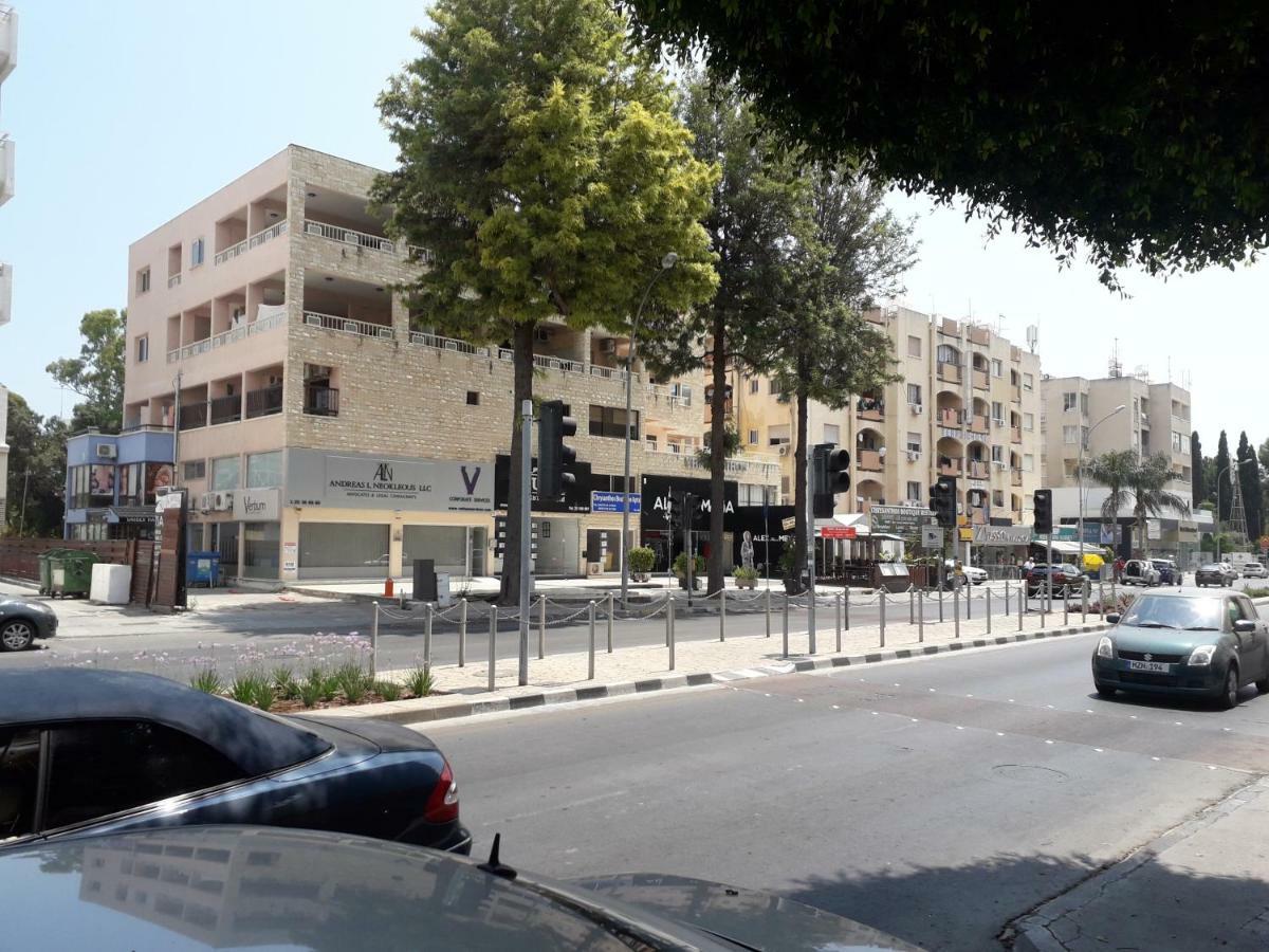 Chrysanthos Boutique Apartments Limassol Exterior photo